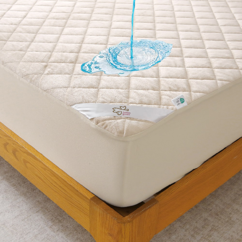 Hypoallergenic Coral Fleece Waterproof Mattress Protector, Stretchable California King Mattress Cover Fit Up To 16", Super Soft Bed Cover Warm, Breathable Bed Cover 