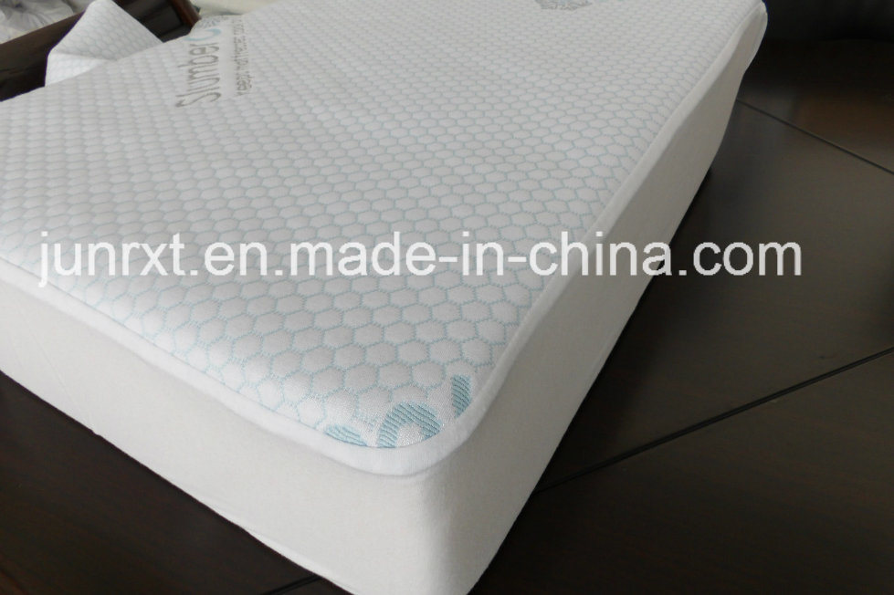 Highly Obsenbent Middle Layer Quilted Waterproof Mattress Protector, Polyester Mattress Cover, All Size Available