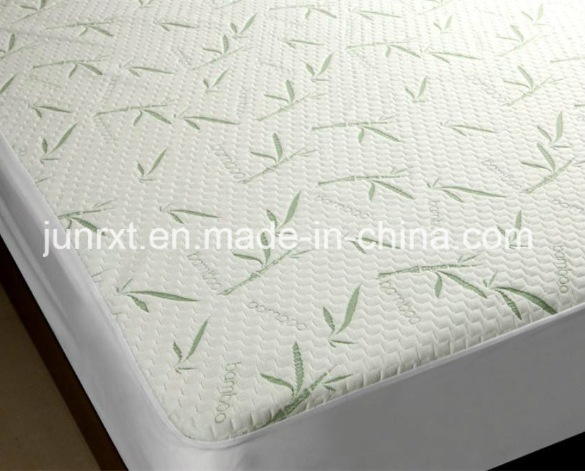 Classic Plus White Color Hypoallergenic Waterproof Mattress Protector Mattress Cover