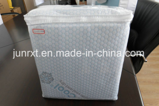 High Quality Water Droplets Cool Feeling Air Layer Waterproof Quiltted Mattress Protector with White Mesh Cloth