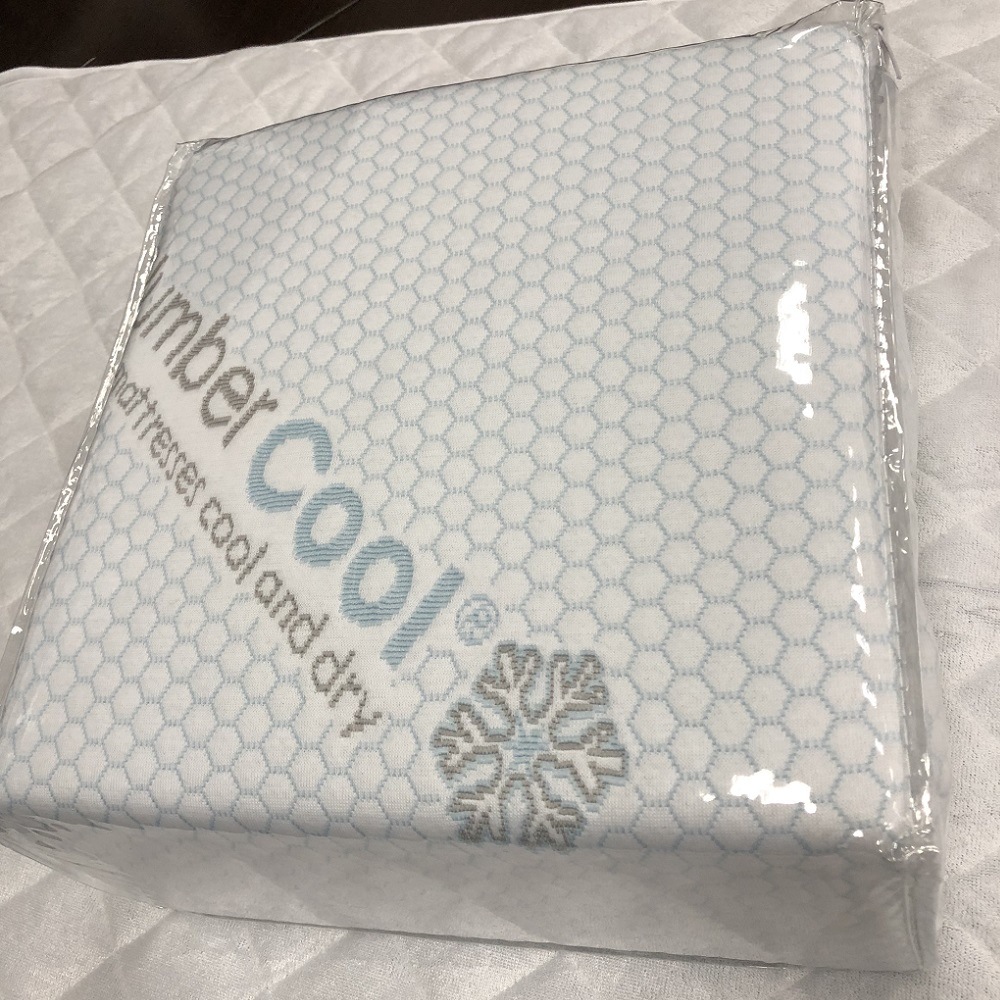 Best Selling Cool Fabric Waterproof Mattress Protector