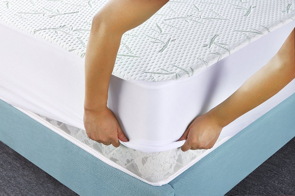 Ultra Soft Waterproof Crib Mattress Protector Fitted Quilted Bamboo Fiber Mattress