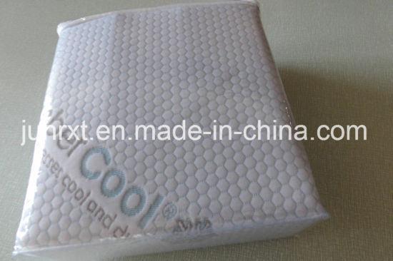 Highly Obsenbent Middle Layer Quilted Waterproof Mattress Protector, Polyester Mattress Cover, All Size Available